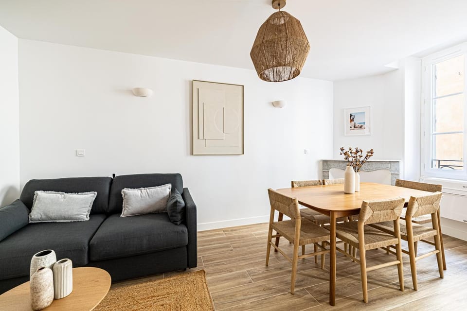 Facade/entrance, Living room, Seating area, Dining area