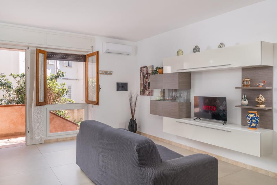 TV and multimedia, Living room, air conditioner