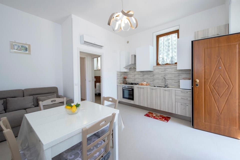 Kitchen or kitchenette, Living room, Dining area, stove