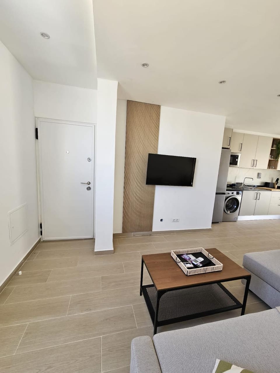Communal lounge/ TV room, TV and multimedia, Seating area