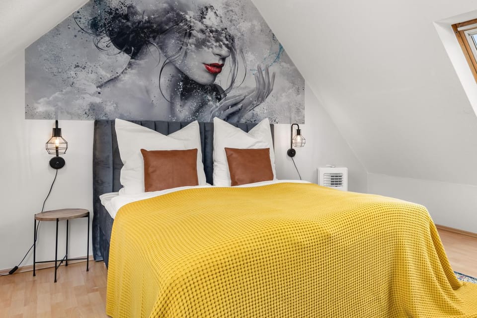Bed, Decorative detail, Bedroom