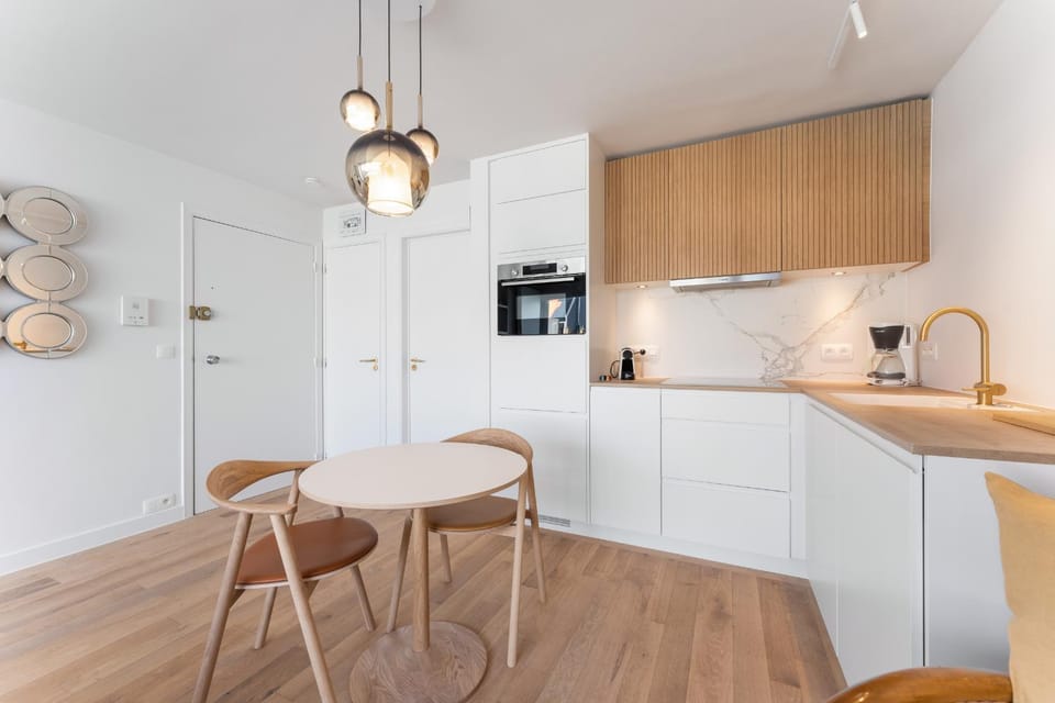 Kitchen or kitchenette, Dining area, pet friendly, stove