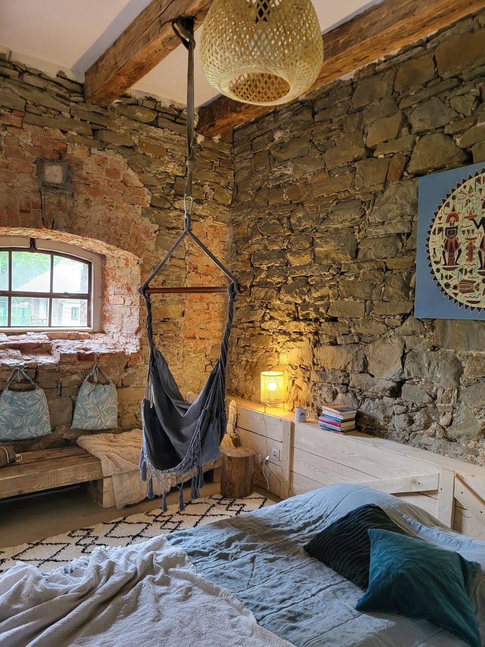 Vegan House - kamienny pokój Bed and Breakfast in Lower Silesian Voivodeship