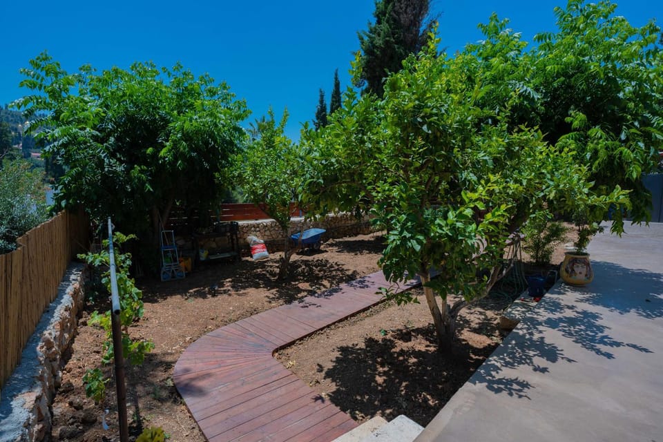 Garden, Garden view