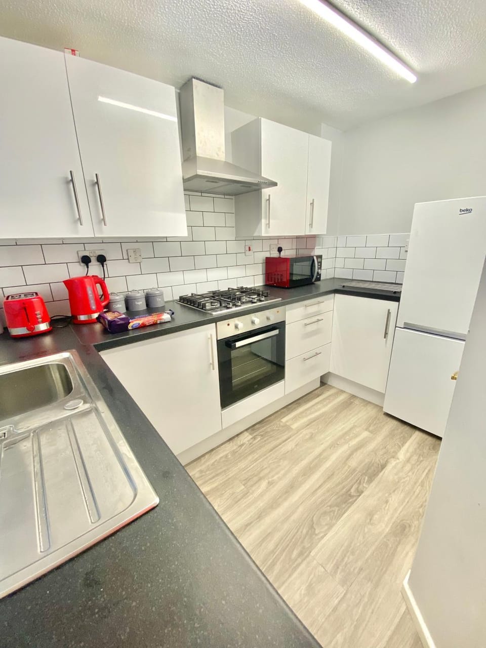 Kitchen or kitchenette, minibar, oven, pet friendly, stove, toaster