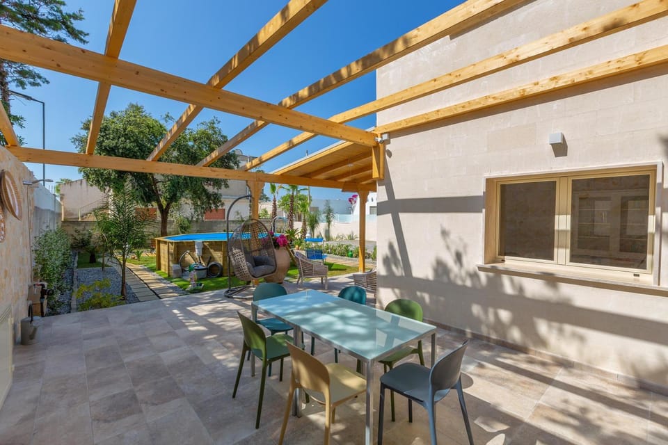 Property building, Patio