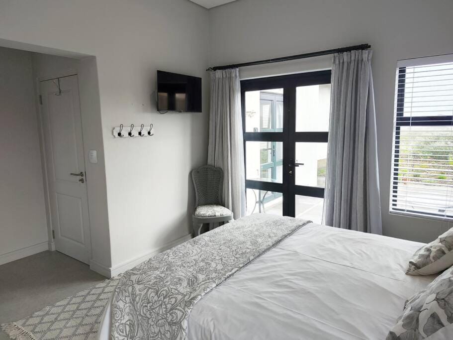 TV and multimedia, Bedroom