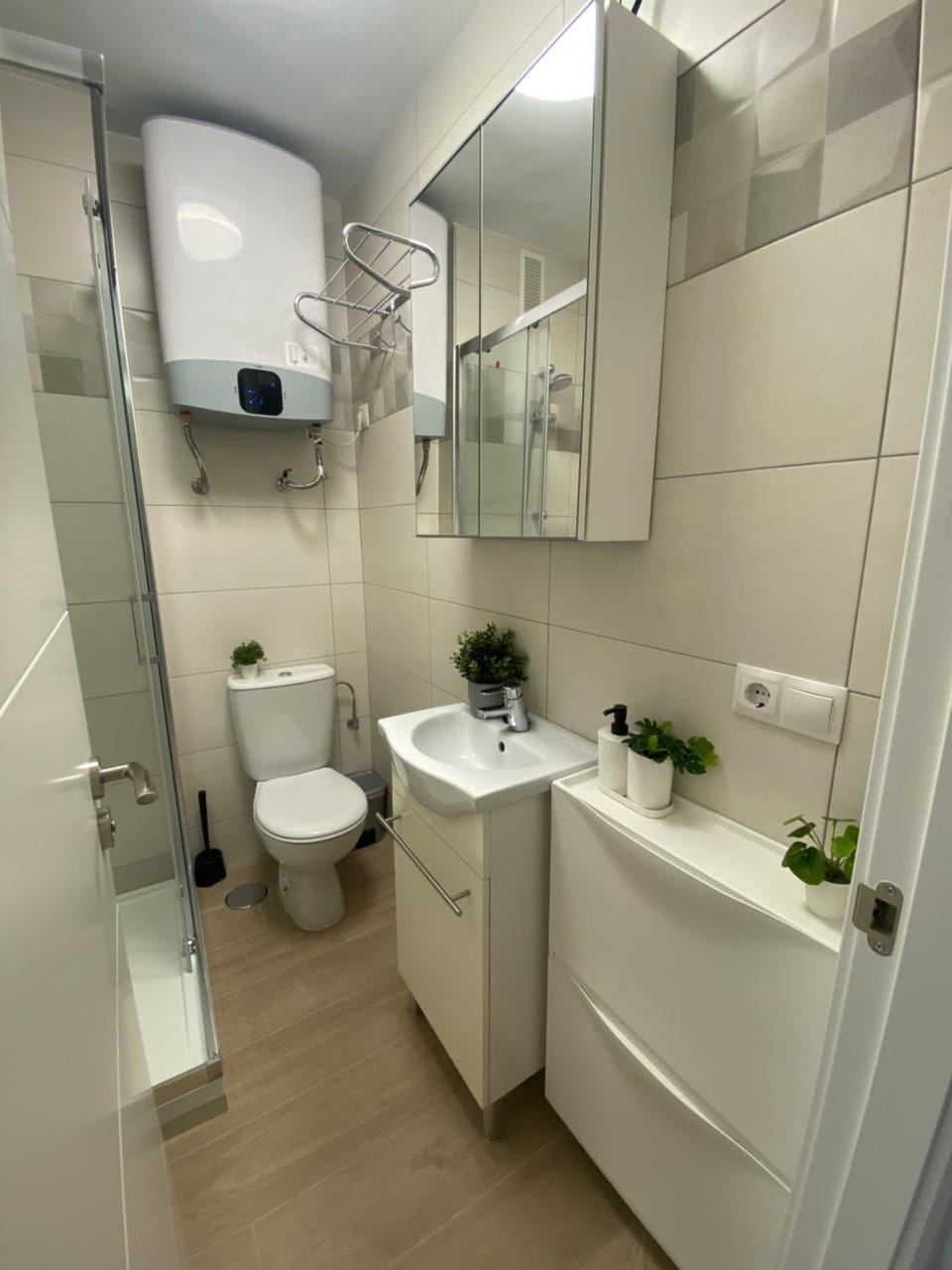 Apartamentos Naciones playa, Los Molinillos Apartment in Benalmadena