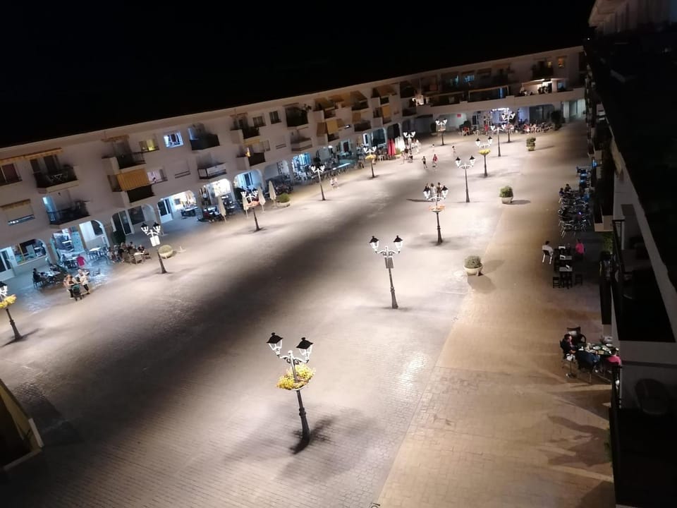 Restaurant/places to eat, Night, View (from property/room), Evening entertainment, Street view