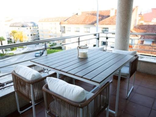 View (from property/room), Balcony/Terrace, Living room