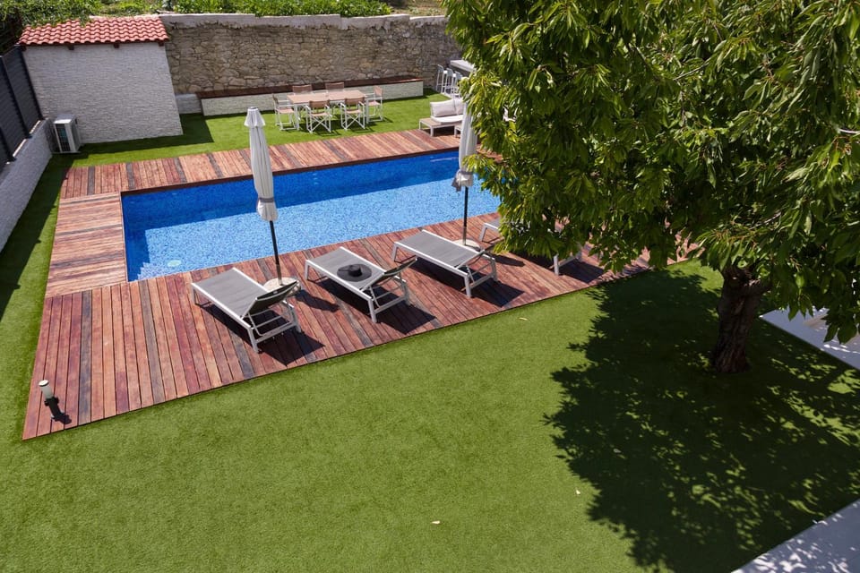Villa Joy with heated pool and foodbal Apartment in Split