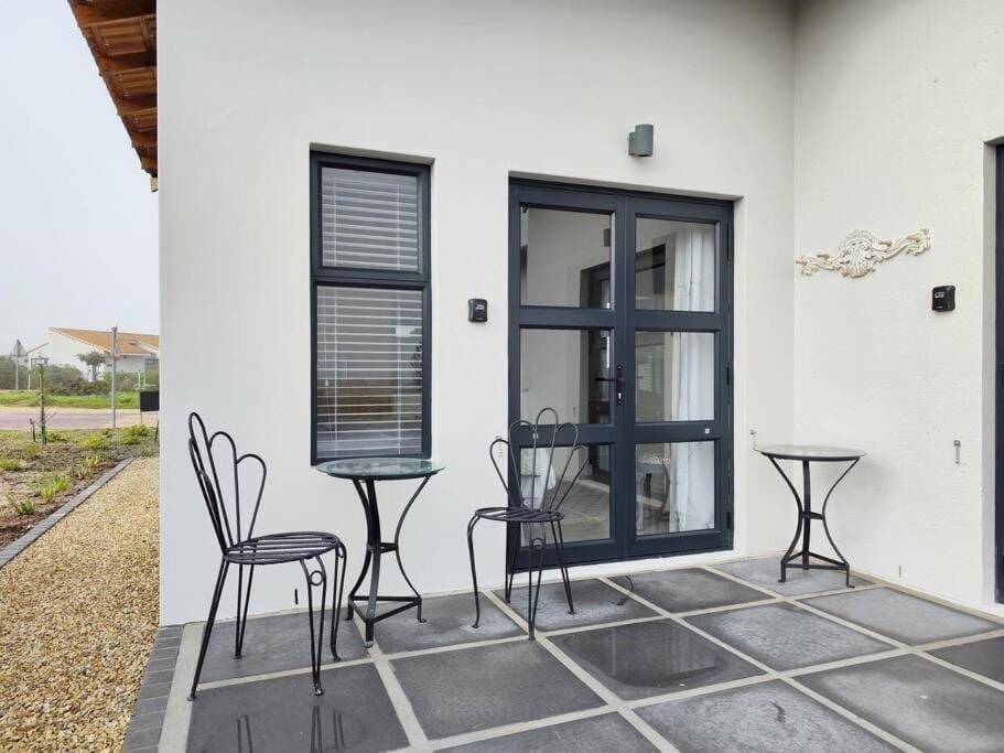 Lagoon Links Studio Apartment in Western Cape