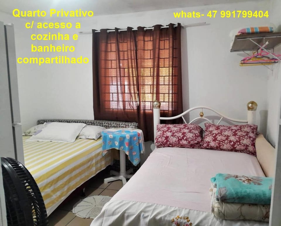 Quarto 1 completo privativo cozinha e banheiro compartilhada Campground/ 
RV Resort in Penha