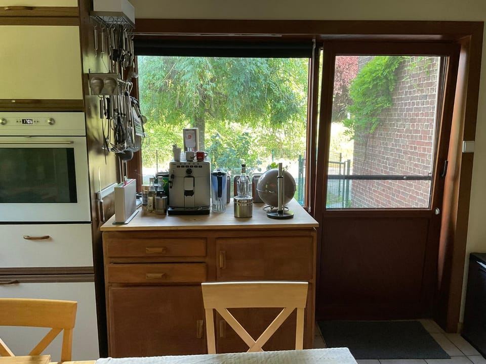 Coffee/tea facilities, Kitchen or kitchenette, Dining area, minibar, pet friendly, stove, toaster