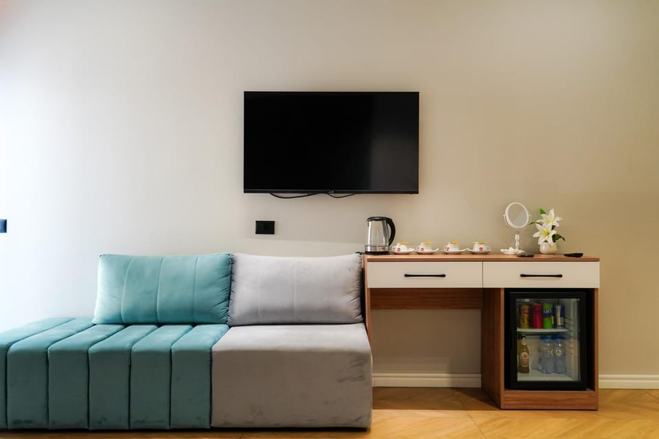 TV and multimedia, Seating area