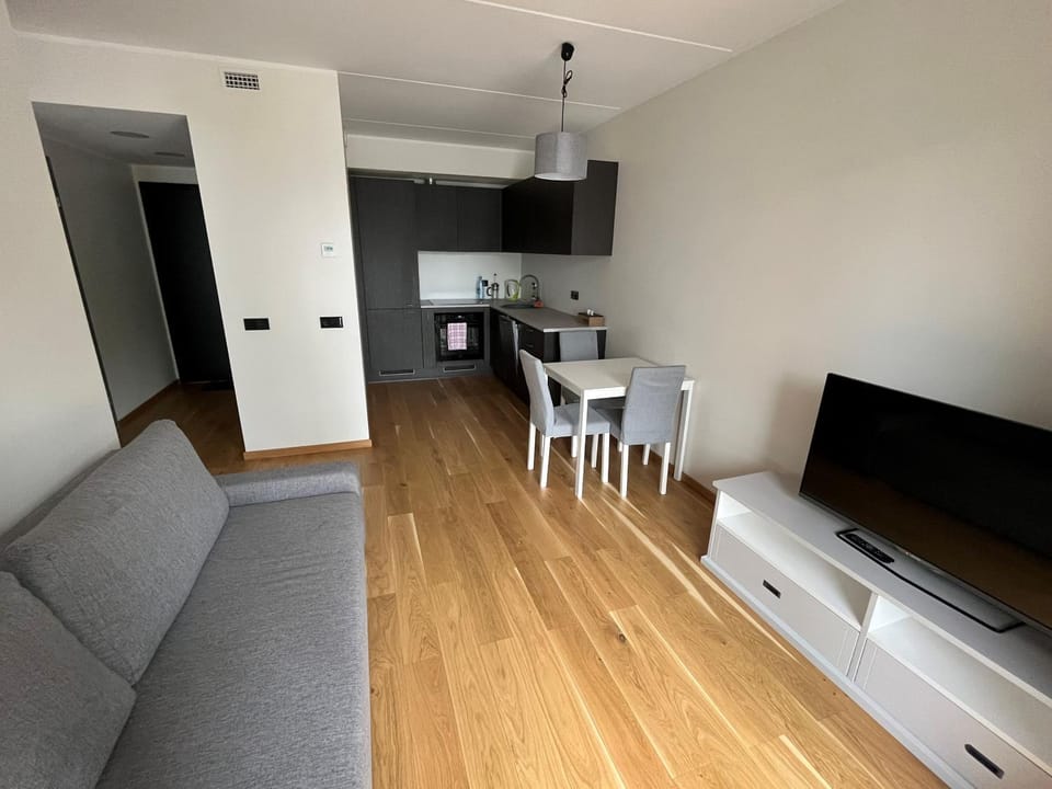 Communal lounge/ TV room, Living room, Seating area