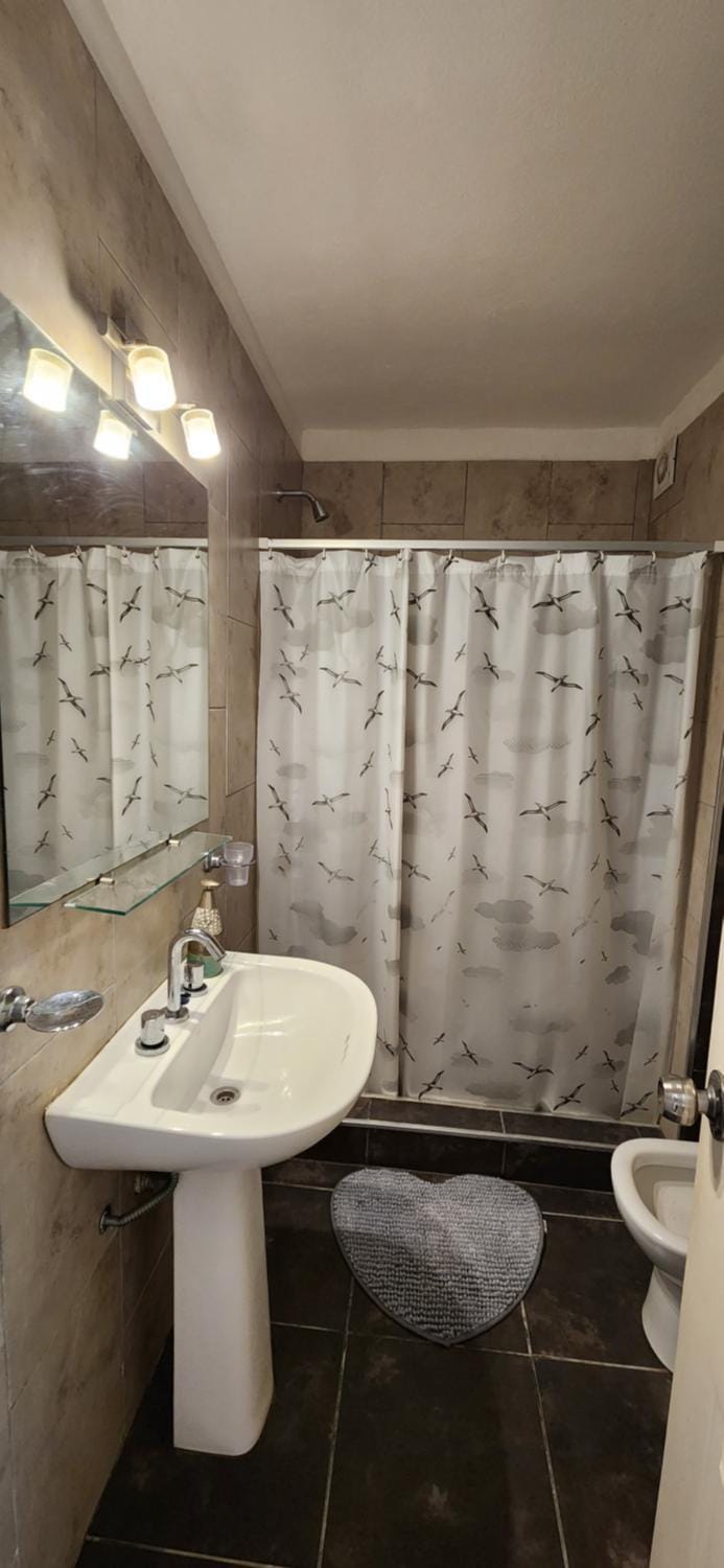 Shower, Bathroom, towels