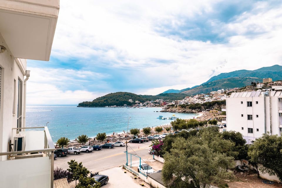 Property building, Neighbourhood, Beach, City view, Sea view, Street view, Location