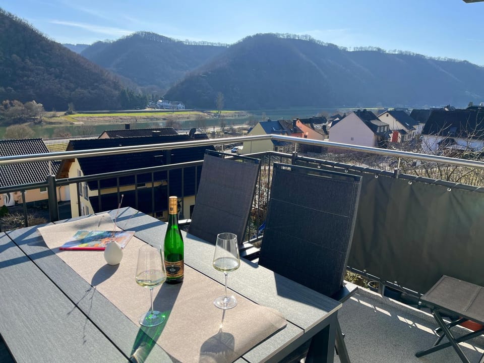 View (from property/room), Balcony/Terrace, River view, Breakfast