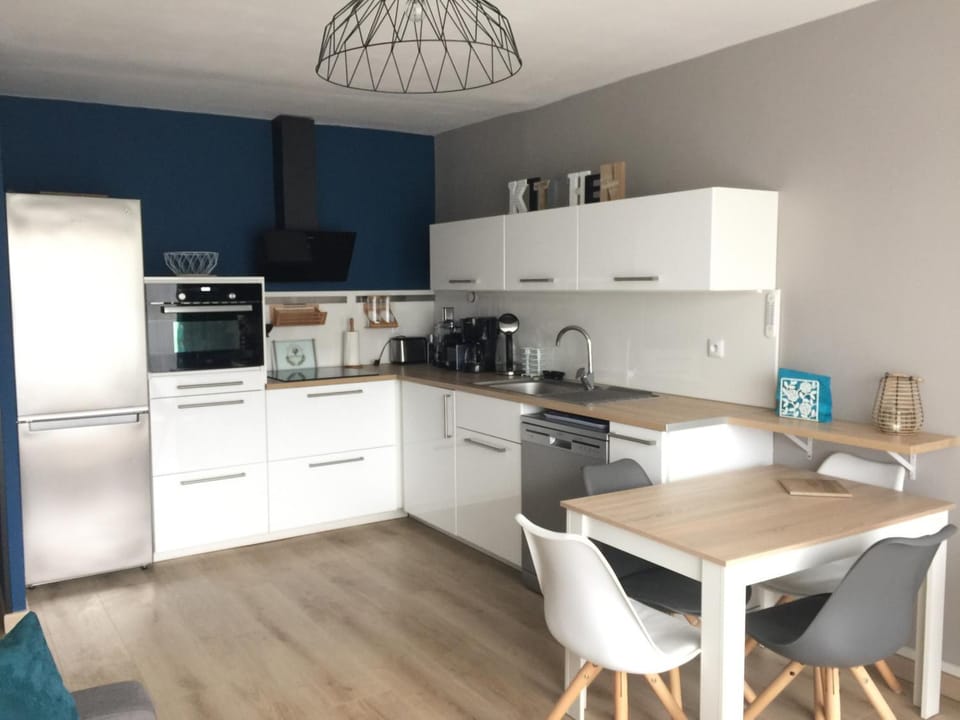 dishwasher, oven, stove, toaster, kitchen
