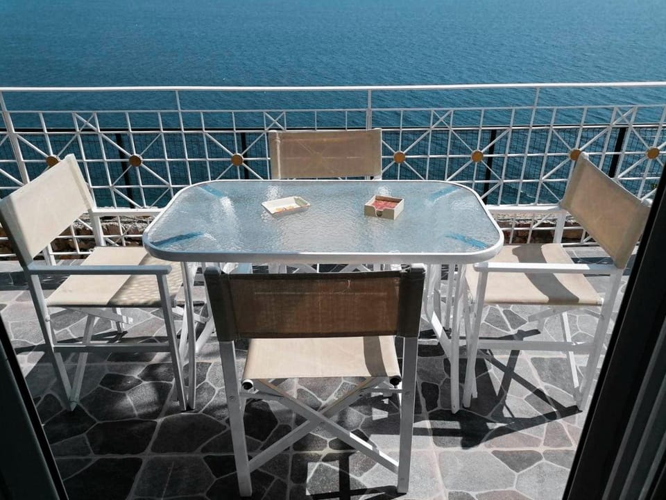 Vila SHAKAJ Country House in Sarandë