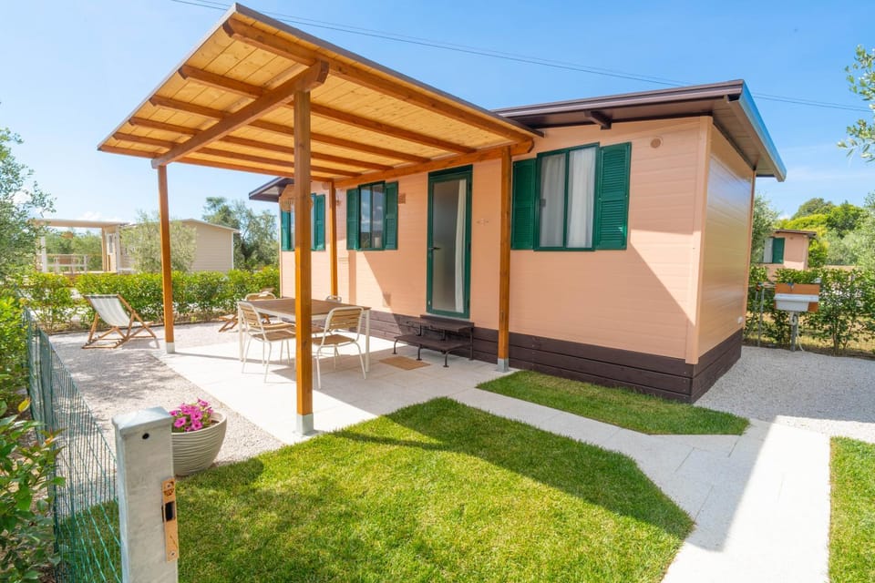 Property building, Garden, Garden view