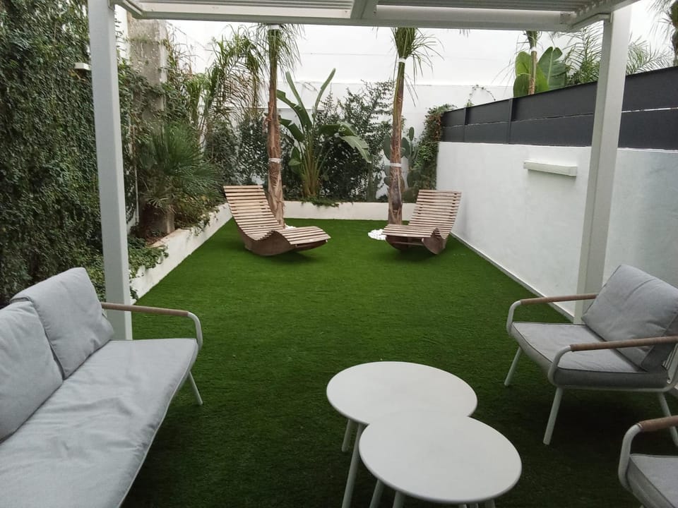 VG North Station PEN Suites Apartment in Valencia