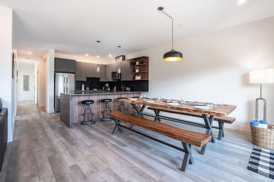 Stoke House by Revelstoke Vacations Apartment in Revelstoke