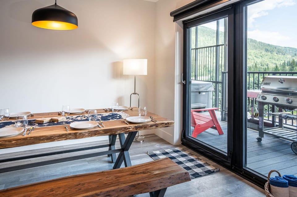 Stoke House by Revelstoke Vacations Apartment in Revelstoke