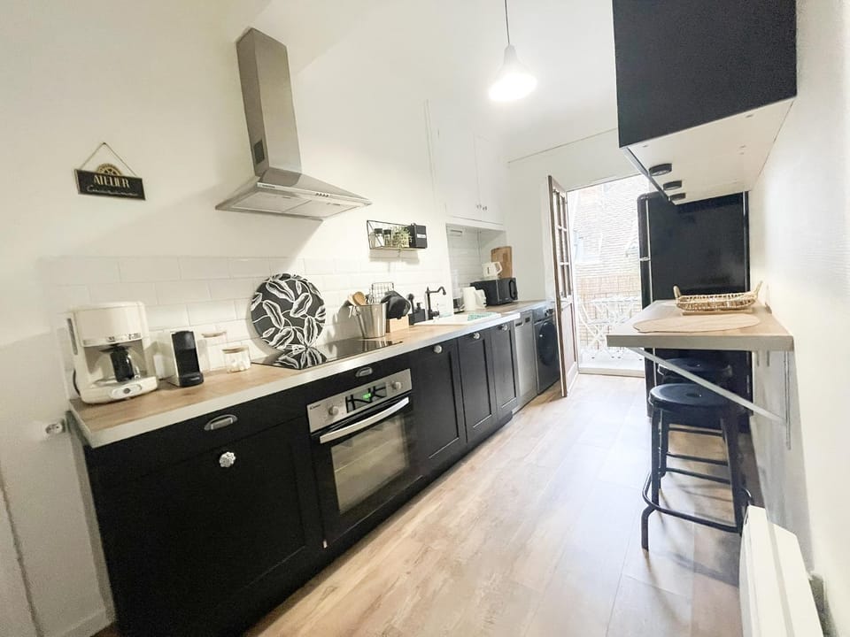 Kitchen or kitchenette, stove