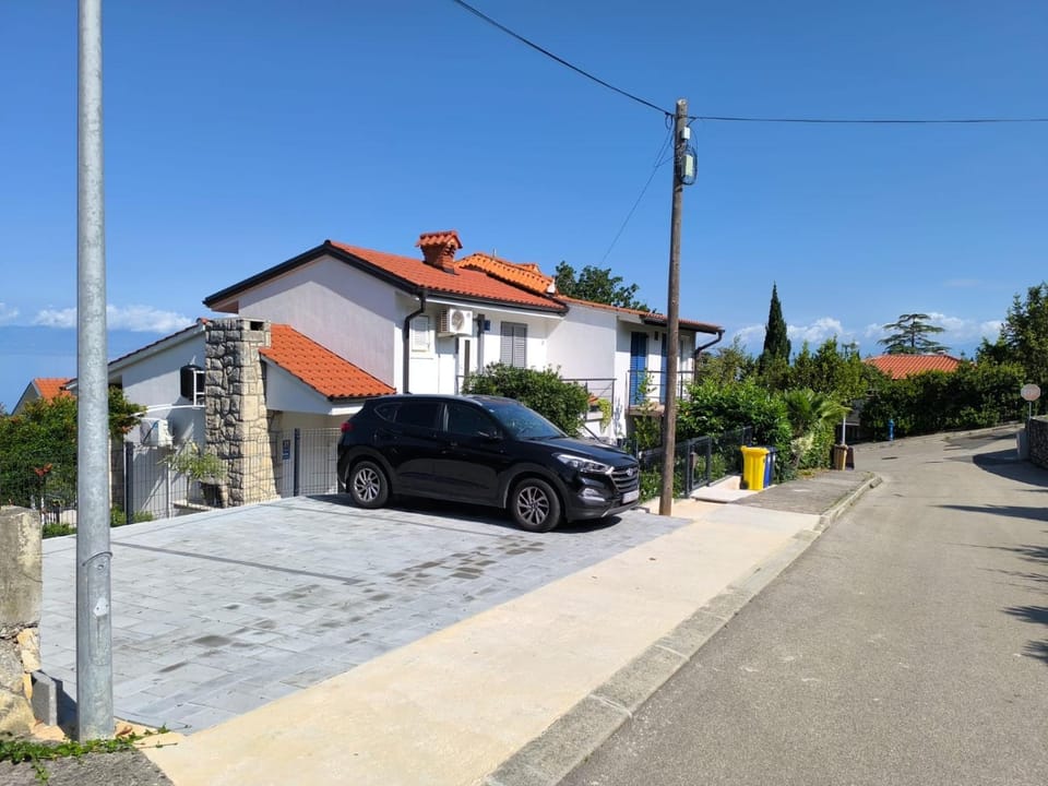 Studio Apartman Maja Apartment in Primorje-Gorski Kotar County