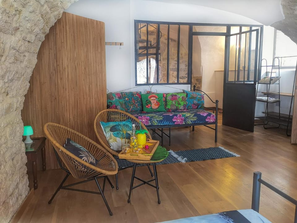 Seating area