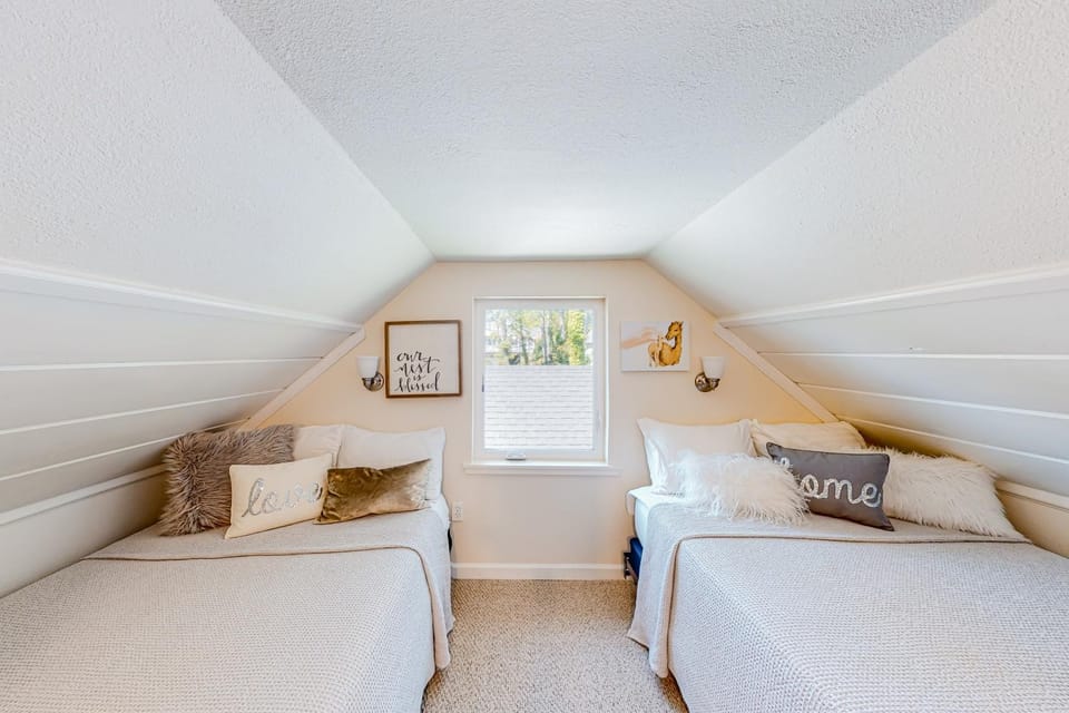 Cottage De La Mer House in Lincoln City