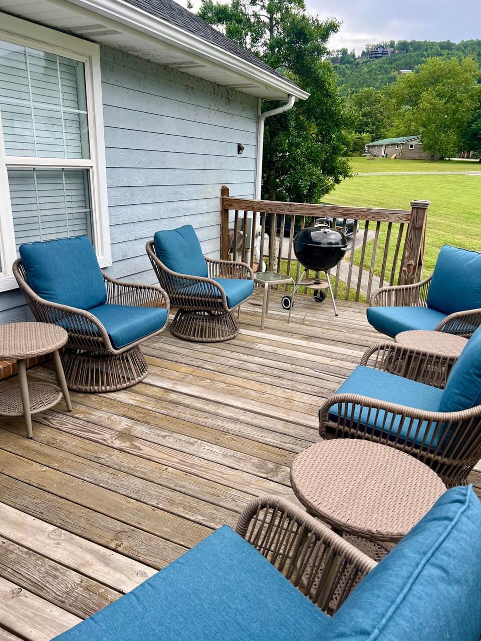 Patio, Natural landscape, BBQ facilities, Garden, Seating area