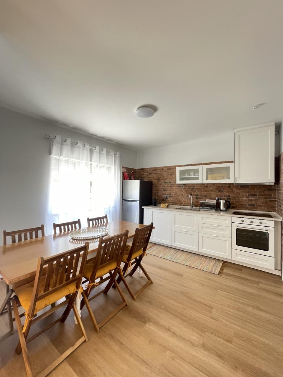 Living room, Dining area, dishwasher, minibar, pet friendly, stove, kitchen