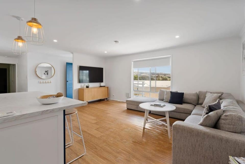 Seaside Sanctuary - Port Elliot - Wi-Fi - Family - BYO Linen House in Port Elliot