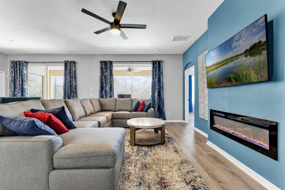 Feel the magic in this huge 7BR Disney Villa! w Theater Arcade Pool Spa House in Four Corners