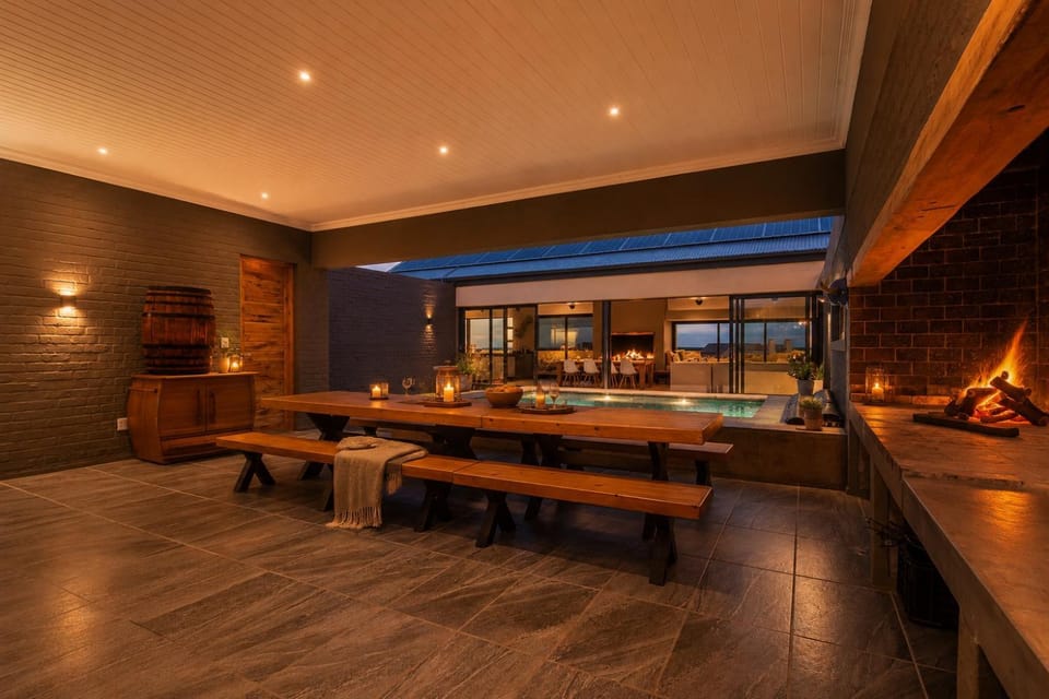 BBQ facilities, BBQ facilities, View (from property/room), Seating area, Inner courtyard view, fireplace, fireplace