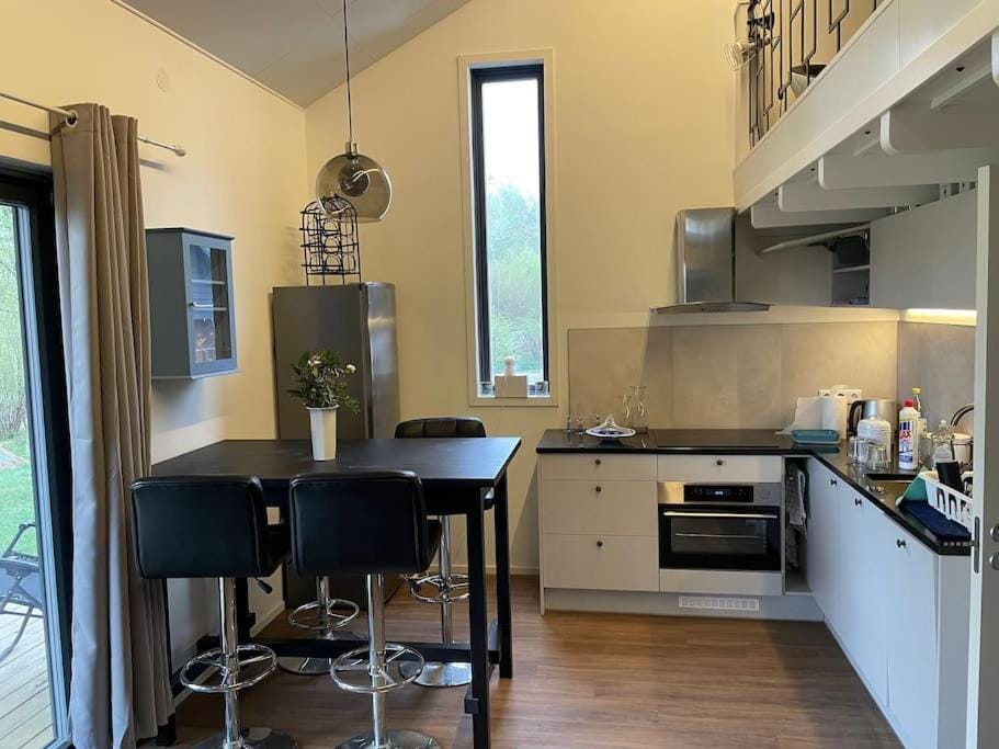 Nyrenoverat strandnära med fantastisk utsikt Apartment in Stockholm County