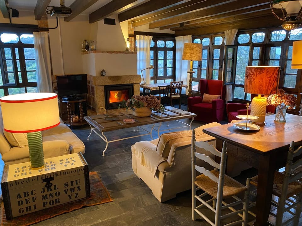 LA QUINTA DE PUELLES Chalet in Asturias