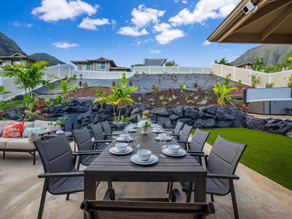 Oahu Family retreat-Beach 5min away-Oceanview House in Makaha Valley