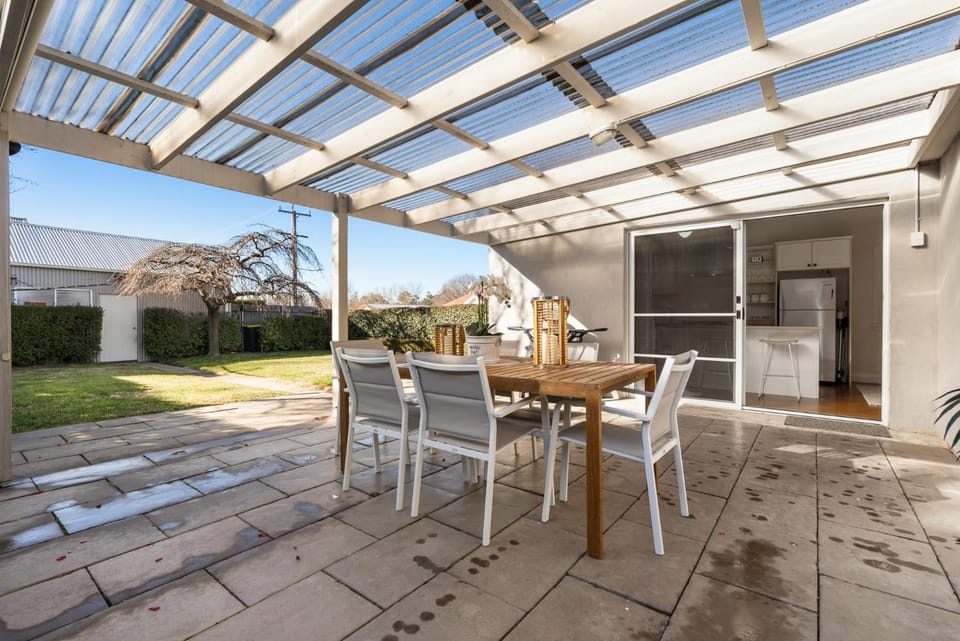 BBQ facilities, Garden