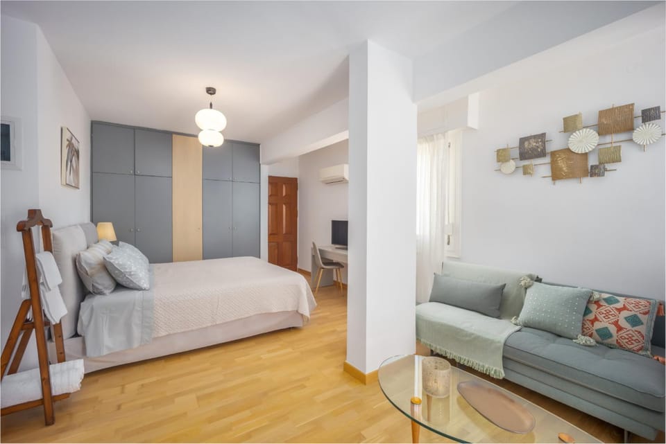 Patio, Bed, Day, Coffee/tea facilities, View (from property/room), Balcony/Terrace, Kitchen or kitchenette, Guests, Sea view, Meals, Breakfast