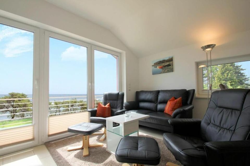 Haus Boddenblick Ferienwohnung OG Apartment in Mecklenburg-Vorpommern, Germany