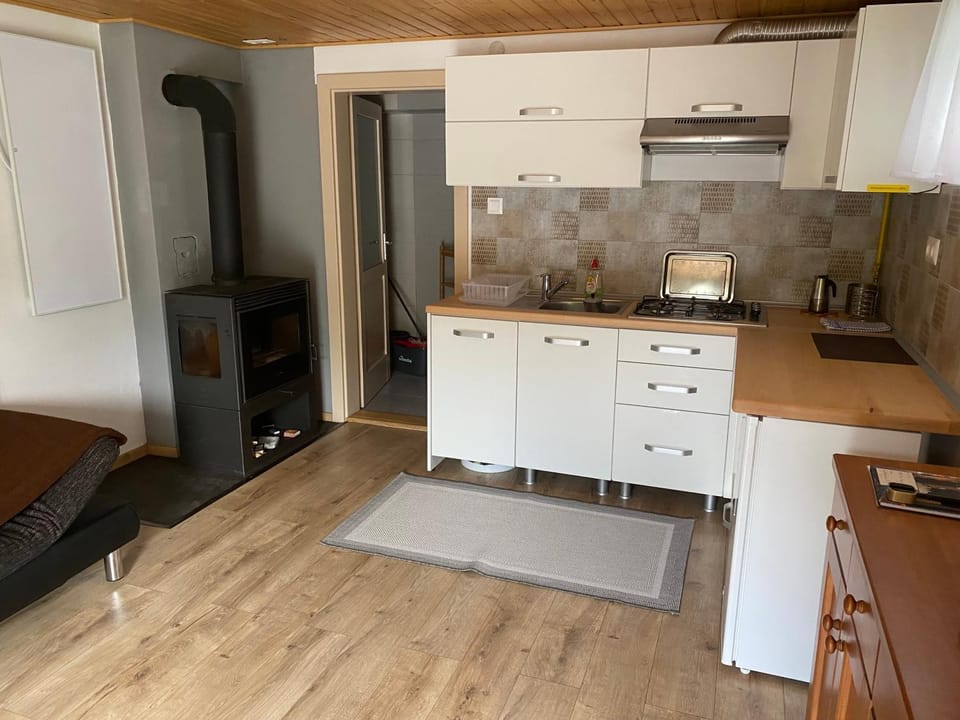 SKH S, 1 apartment, 1 bedroom, 2 person Campground/ 
RV Resort in Romania