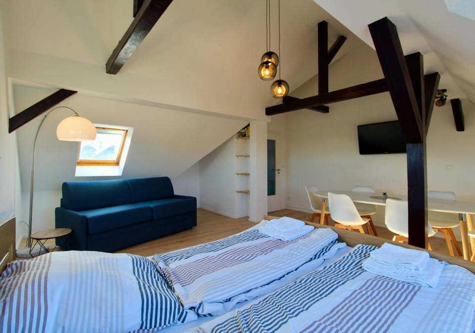 Living room, Dining area, Bedroom