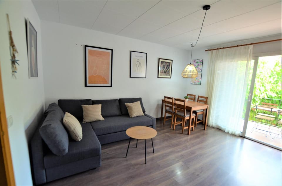 Apartment Sant Trop 5 pax Lloret de mar Apartment in Lloret de Mar