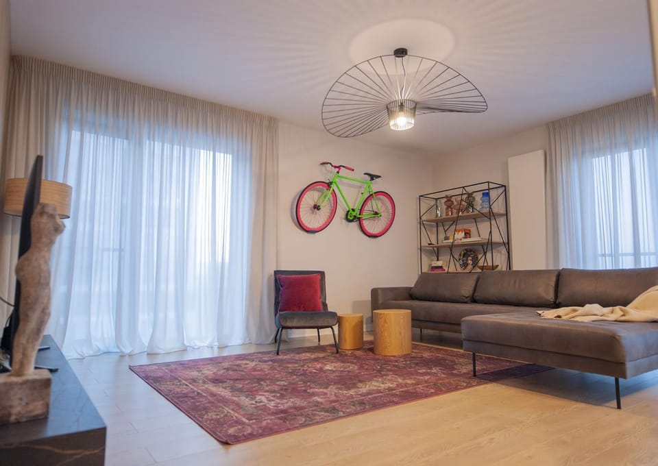 Shades of Grey 124 - Cloud9 Residence - Pipera - Floreasca - Barbu Vacarescu Area Apartment in Bucharest