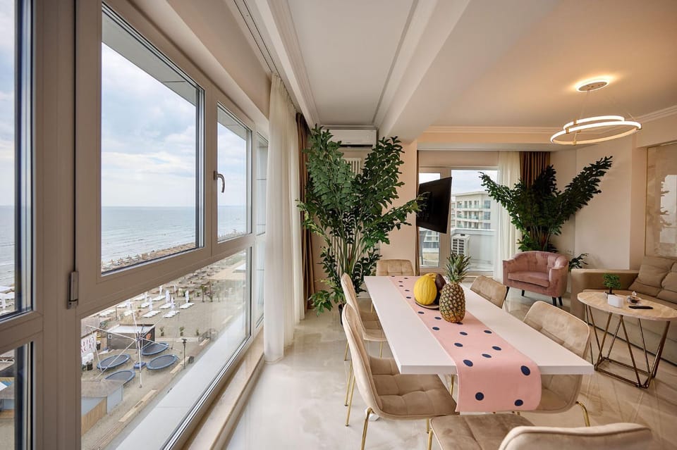 Natural landscape, Living room, Dining area, Sea view