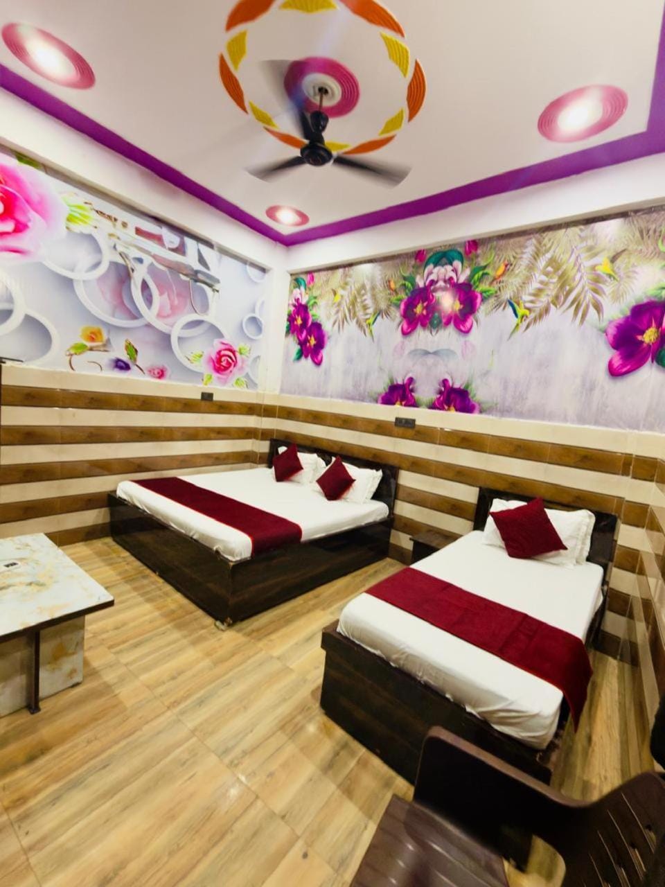 Bed, Seating area, Bedroom